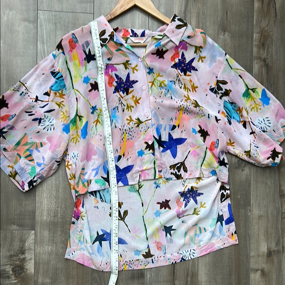Floral Button-Up Blouse - Picture 7 of 13